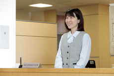 ご案内フロント